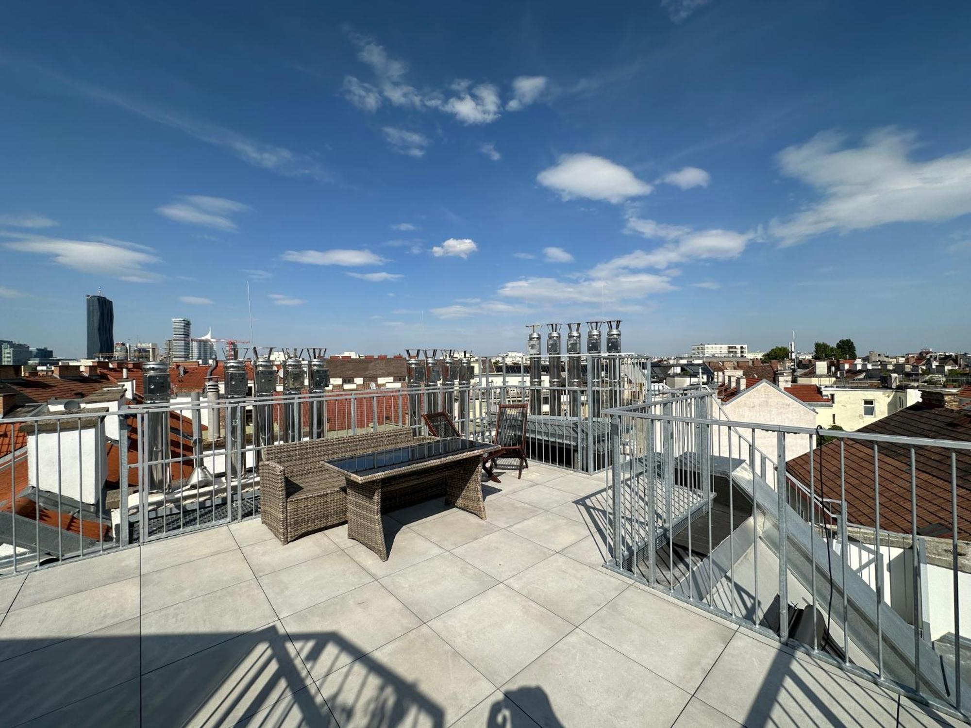 Feelhome-dachterrasse-4 Gaeste-wifi Apartment